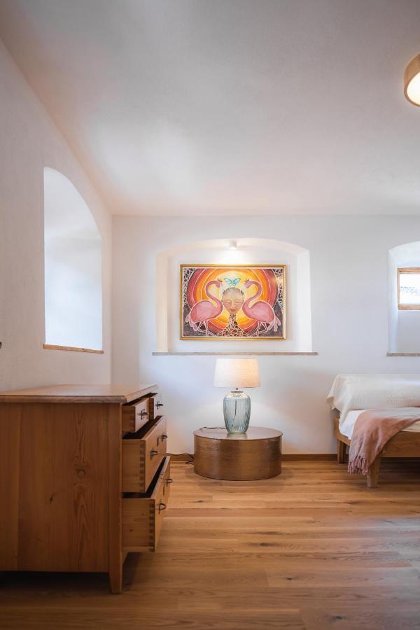 Historische Wohnung Mit Gehobenem Ambiente Walting Bagian luar foto